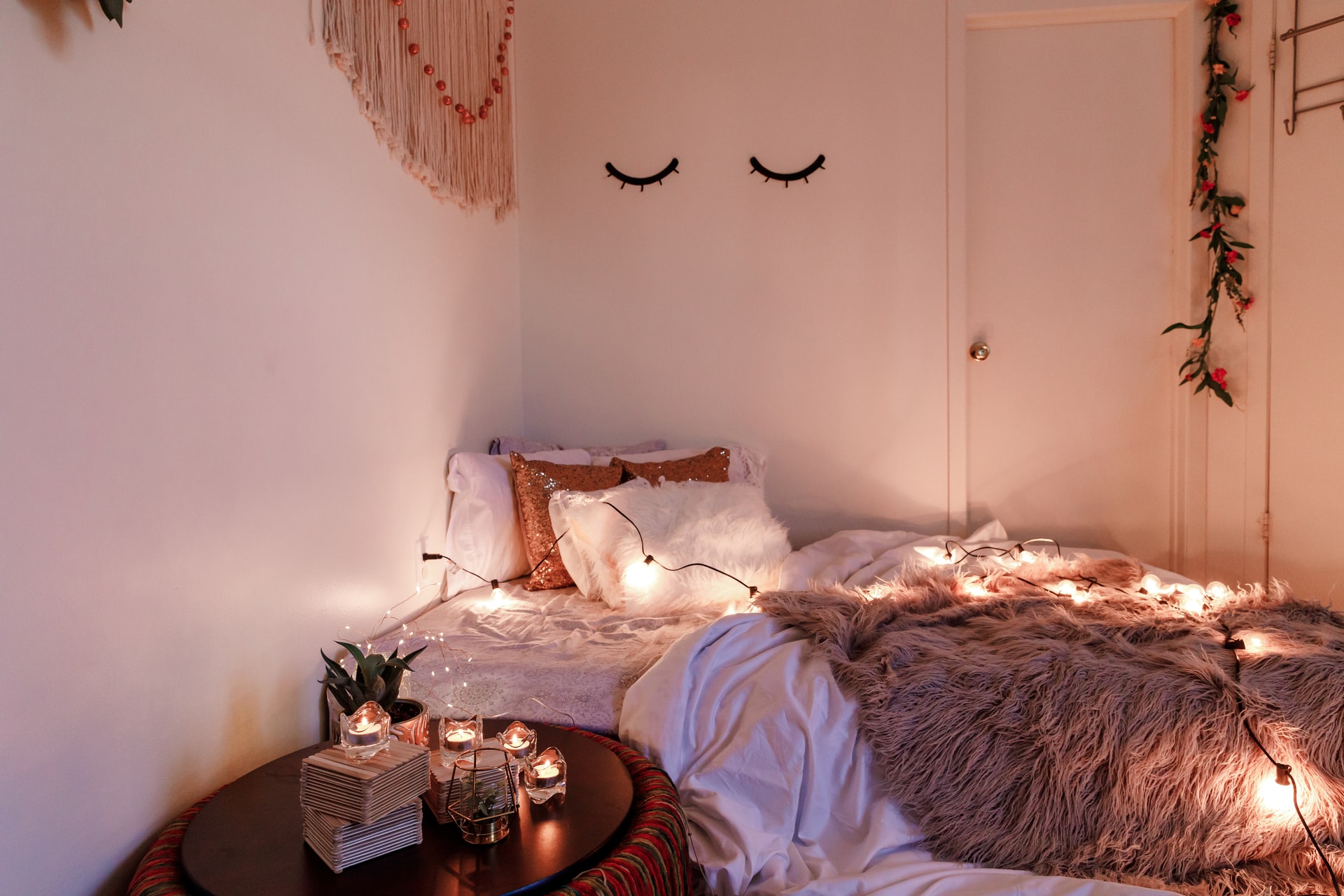 kamar tidur estetik